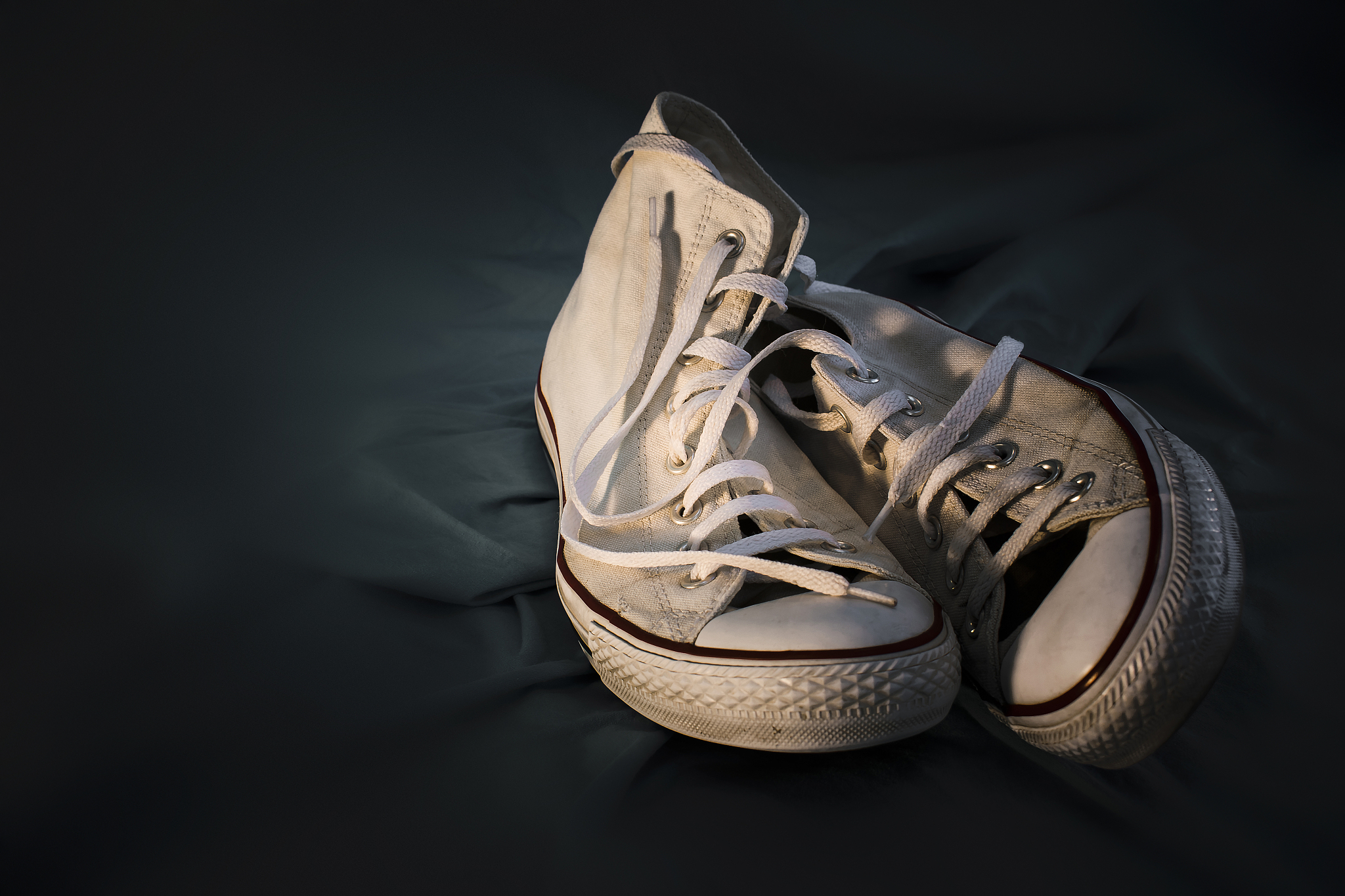 sneakers couple in love