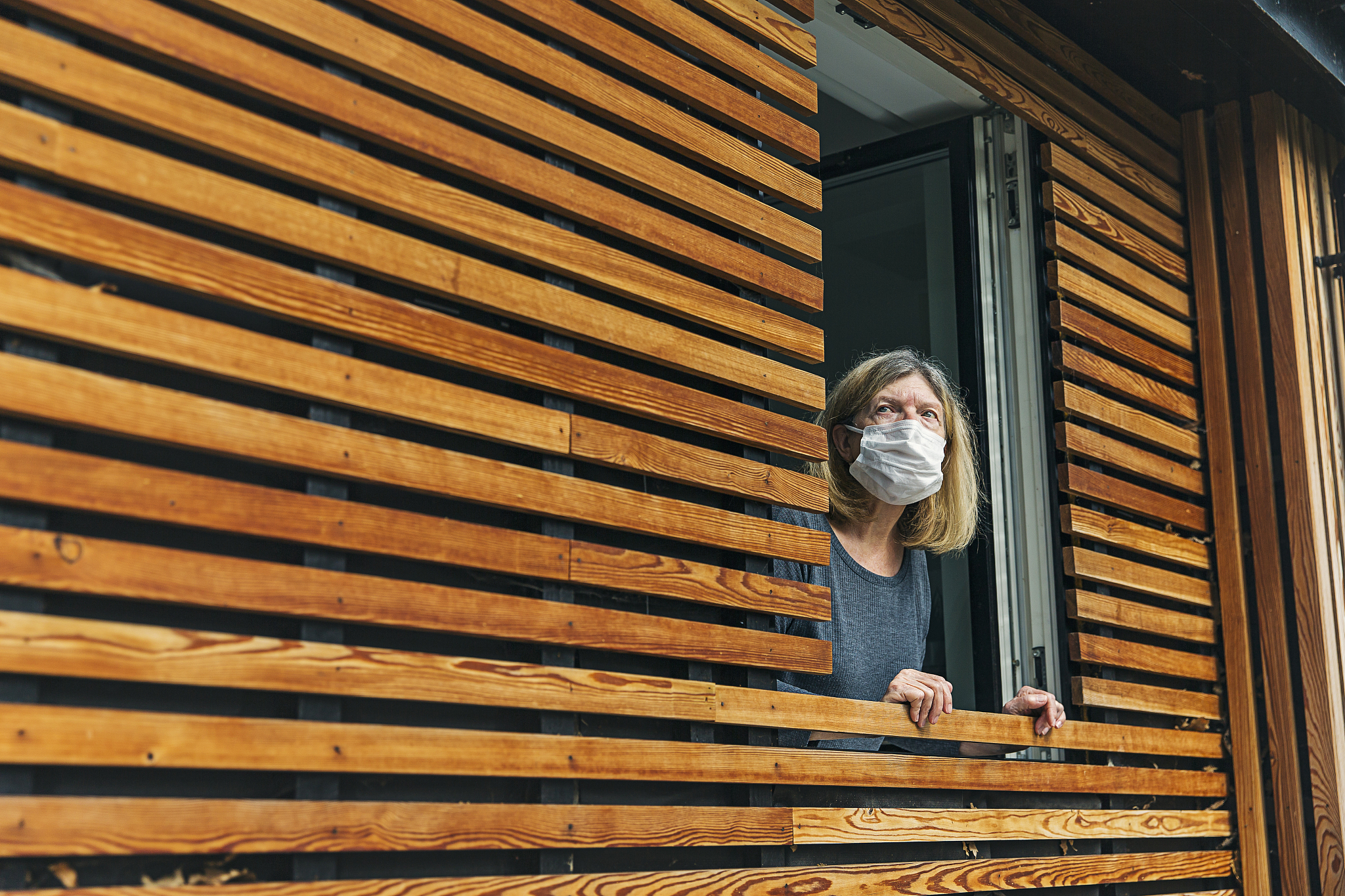 请就孔子、孟子、庄子思想的某一具体方面立足现实自主思考认识其文化价值思考其现代意义写一篇800字作文