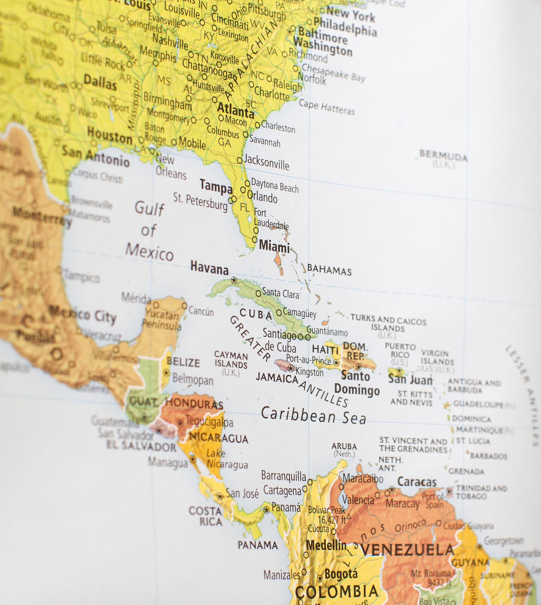 Apa Itu Cringe? Definisi, Contoh, dan Penggunaannya di Media Sosial