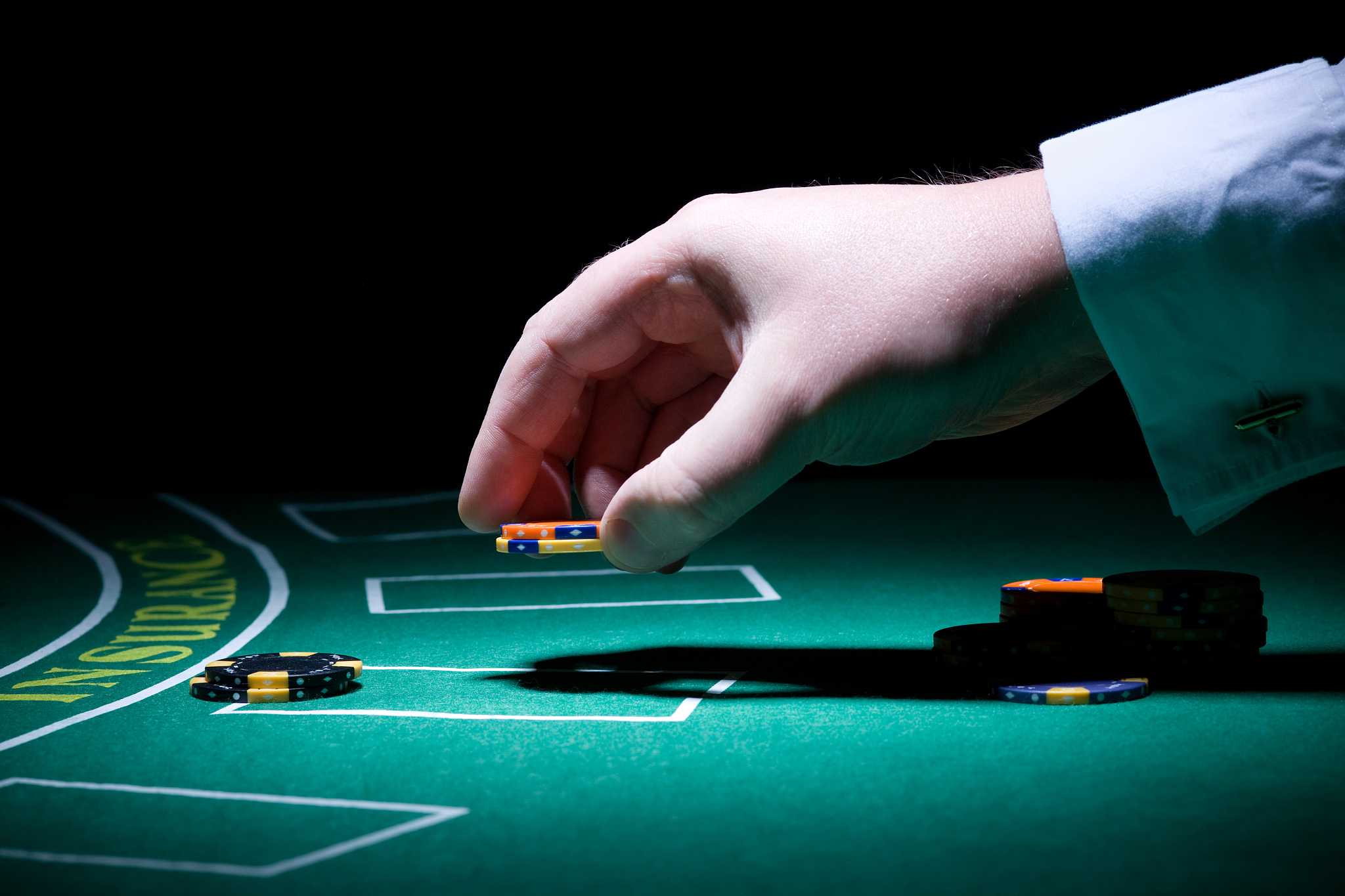 赌场洗脑：驱魔师败北实录