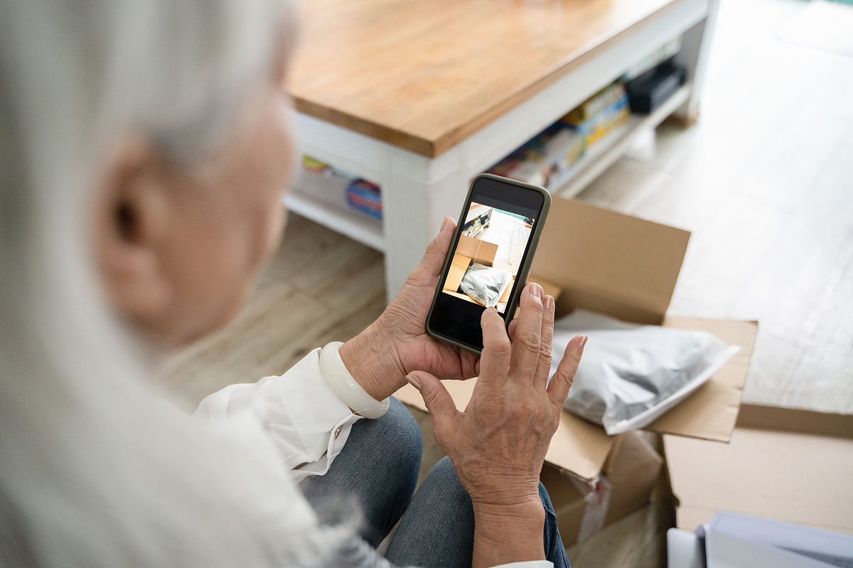 70岁爷爷的微信生活：追赶时代的脚步