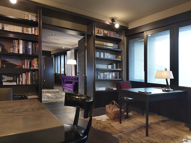 扮演一名家居领域博主写篇1000字‘’家居书房装修：如何打造一个高效的书房‘’的文章