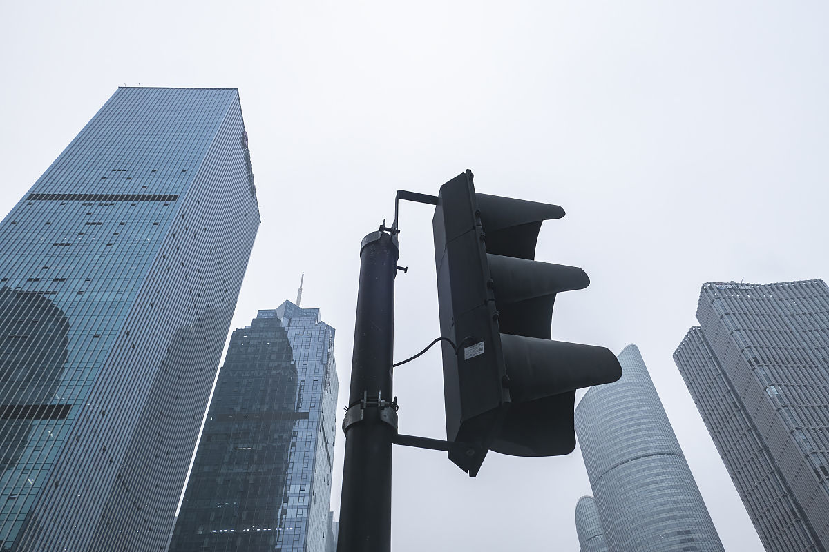 杭州现代技工学校2023年招生专业：机械、电子、计算机等