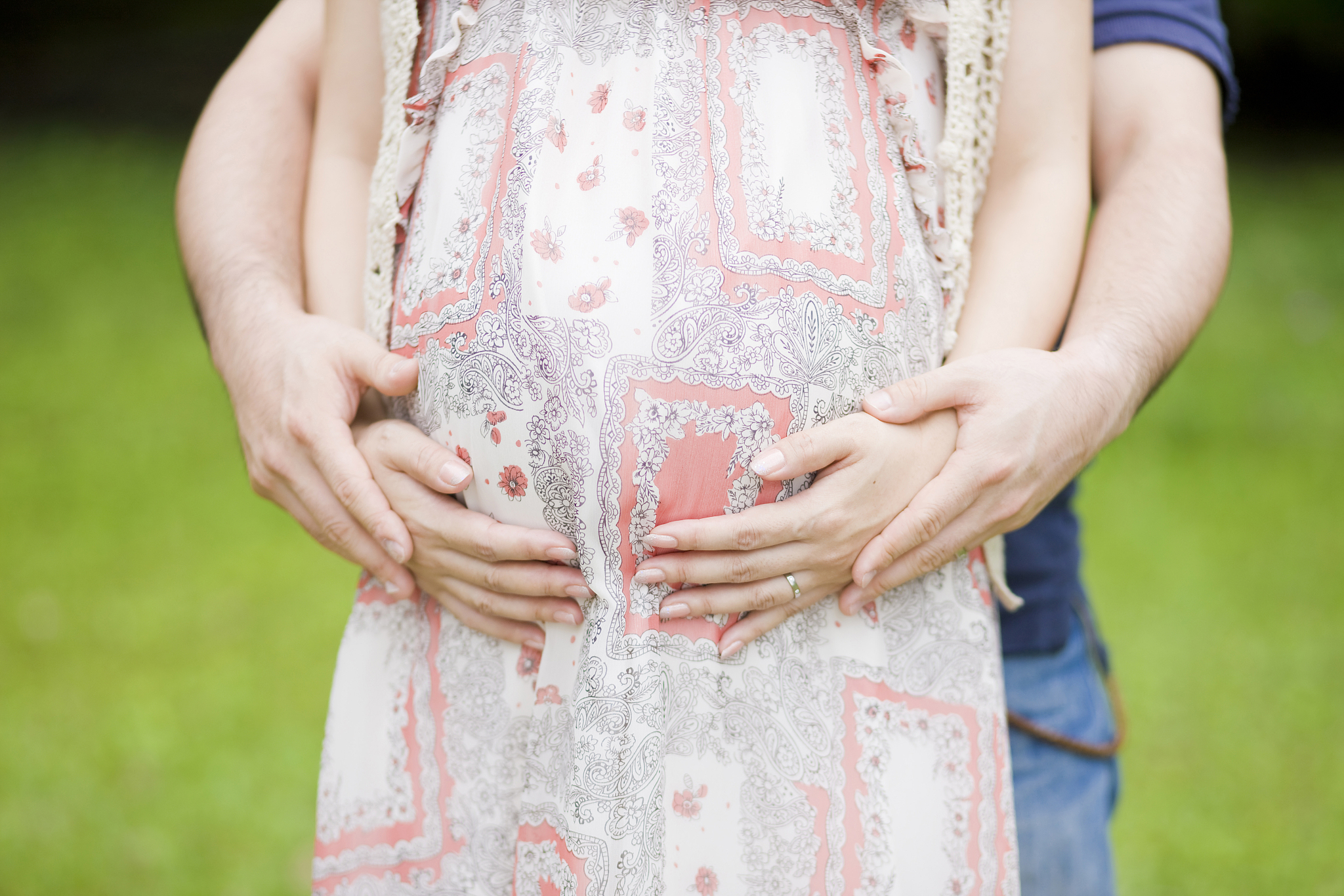 pregnant woman and husband