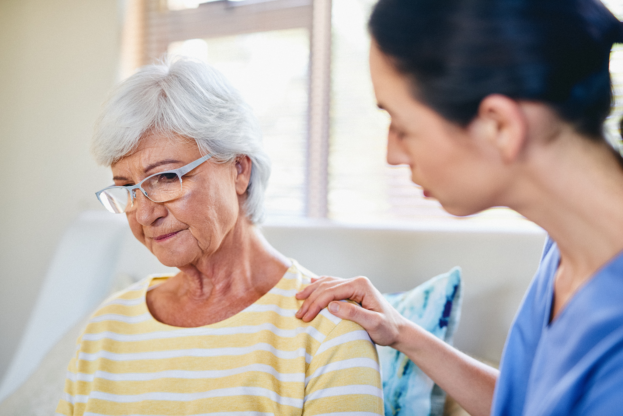 贵州省女生读护理专业大专学校？就业前景、发展趋势及建议