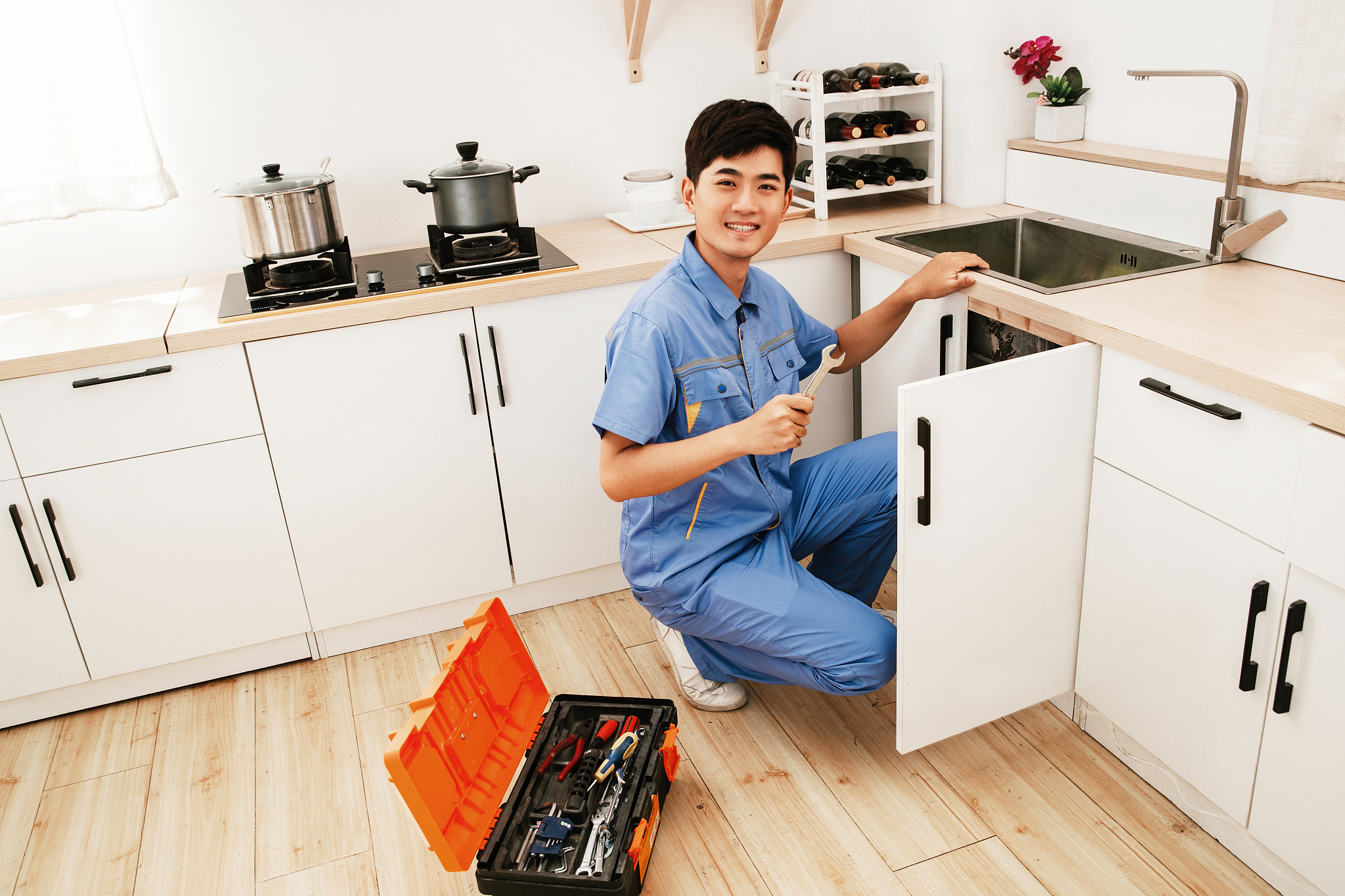 贵州省机械工业学校制冷与空调设备运行与维修专业简介 - 培养制冷空调技术人才