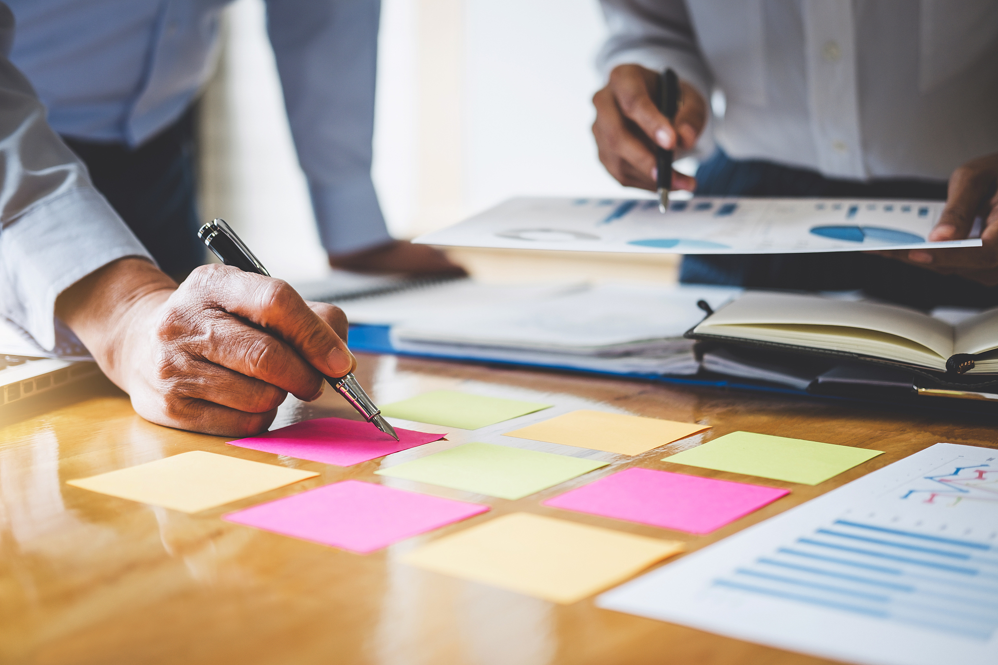 我是一个期货研究员帮我写一份500字的述职报告