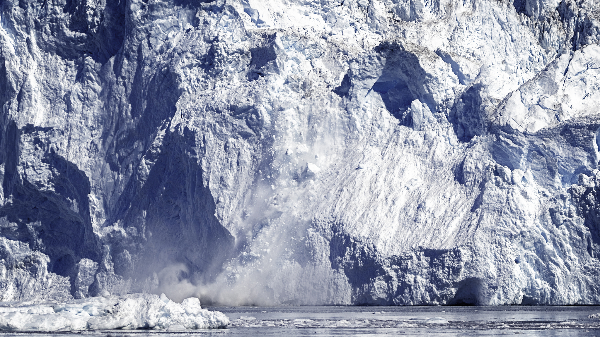 eqi glacier calving