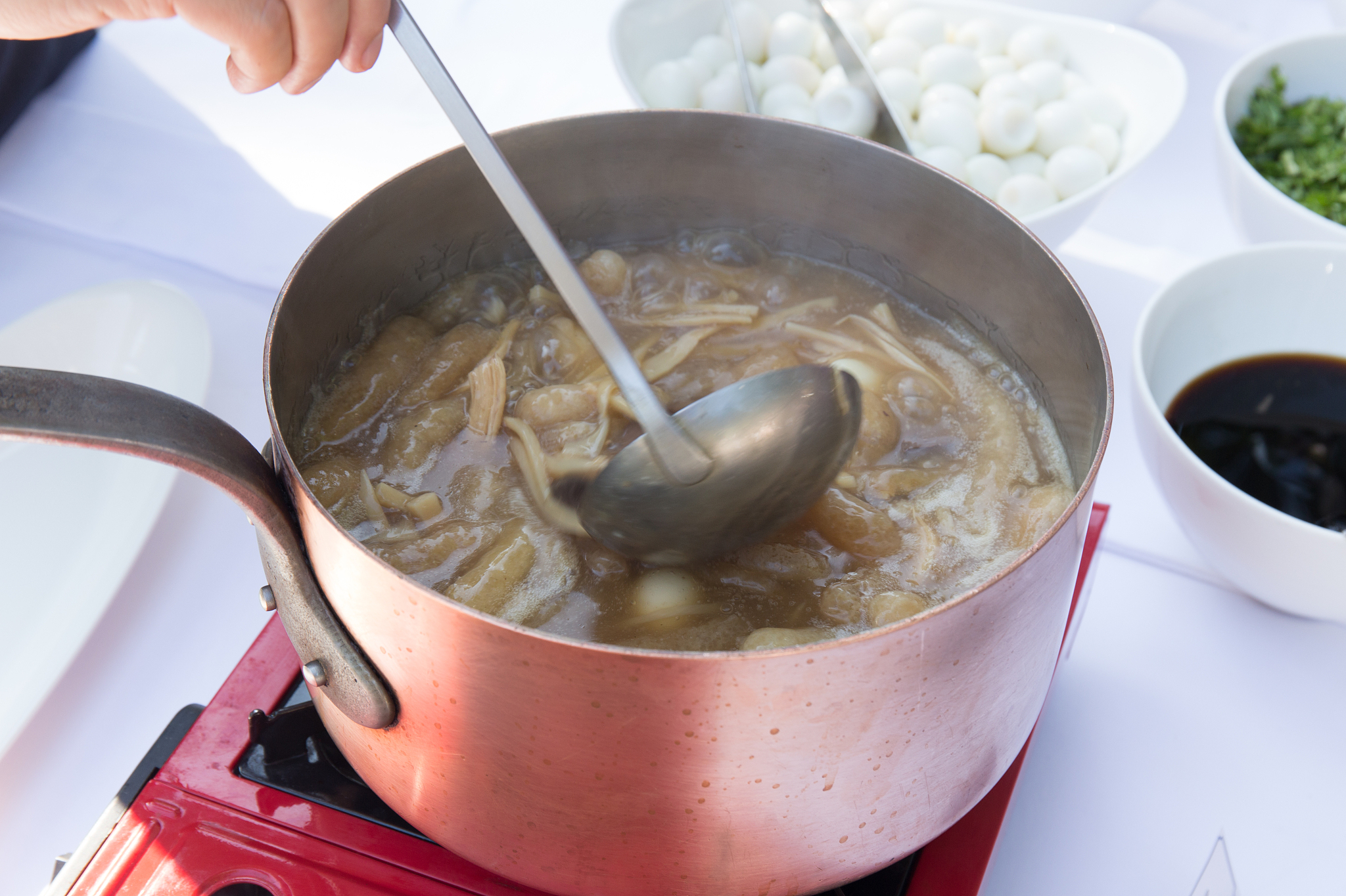 process, fish maw in chicken broth,chinese food, fish maw