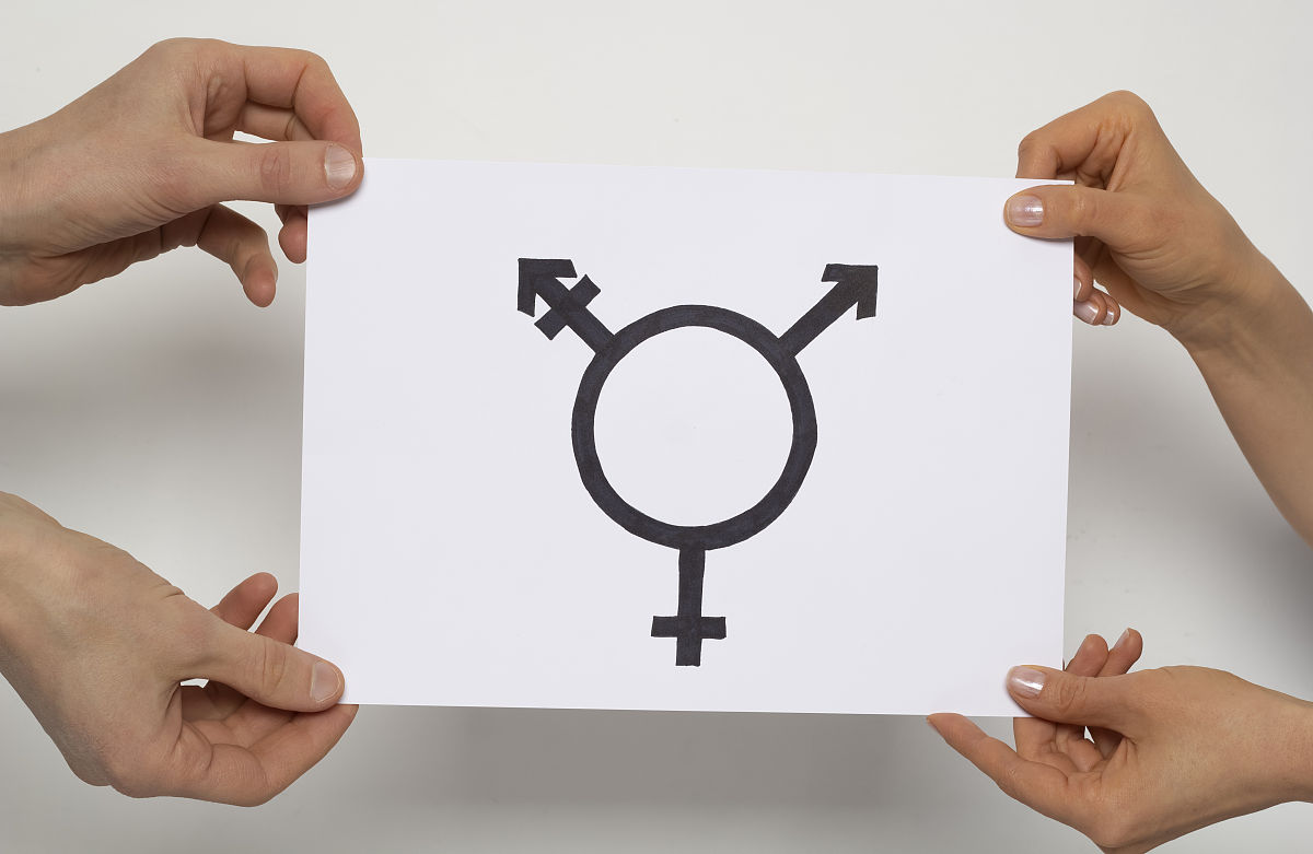 男人打量你身材是什么心态