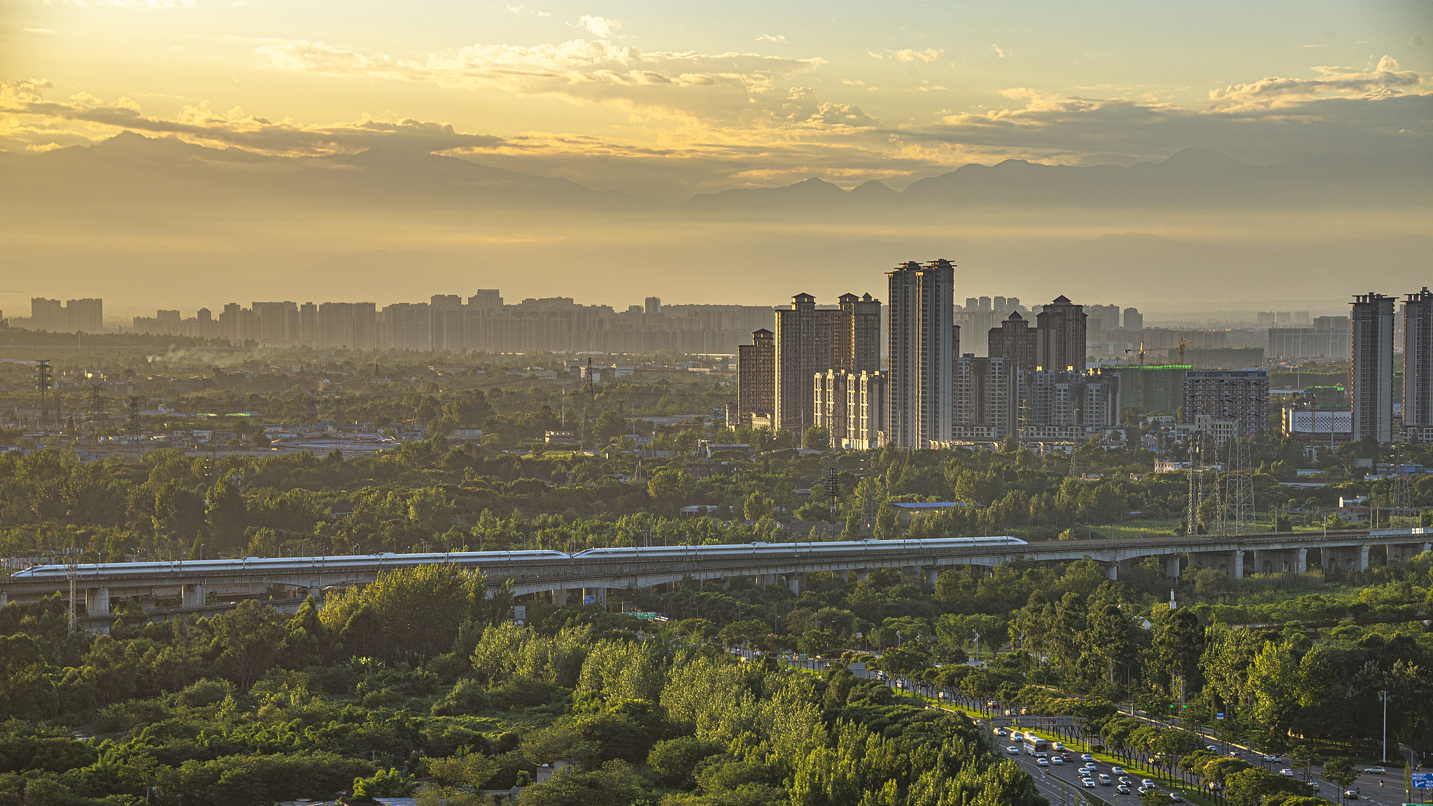 成都高铁学校怎么样？办学实力和教育模式深度解析