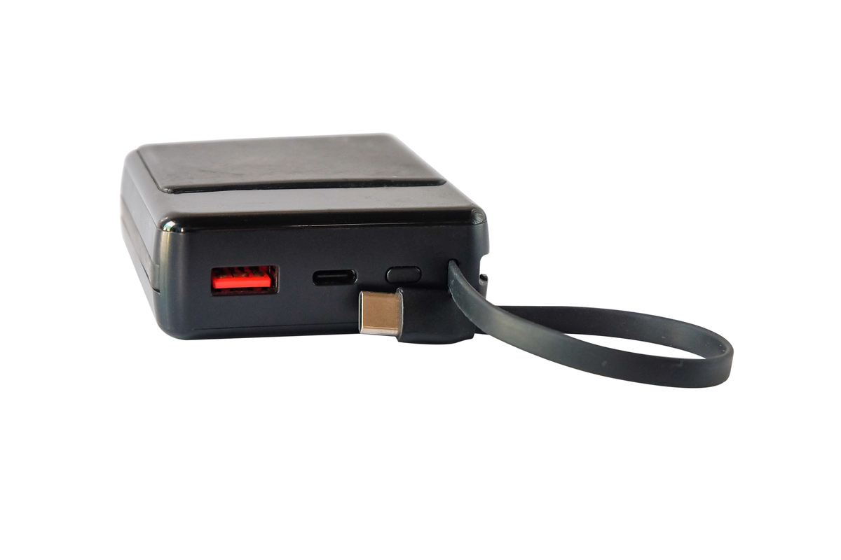 行车记录仪拔电源后，之前的记录还在吗？