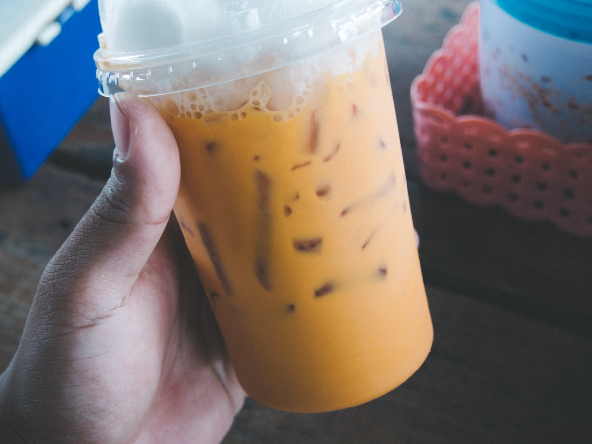 香港地道手冲丝袜奶茶 | 盈钰丰茶餐厅20年传承经典