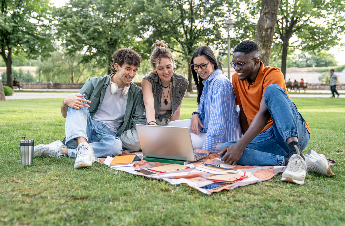 English Essay -Analysis of secondary school students indulging in online games In the era of rapid development of this information the computer is becoming increasingly popular computer games also wil