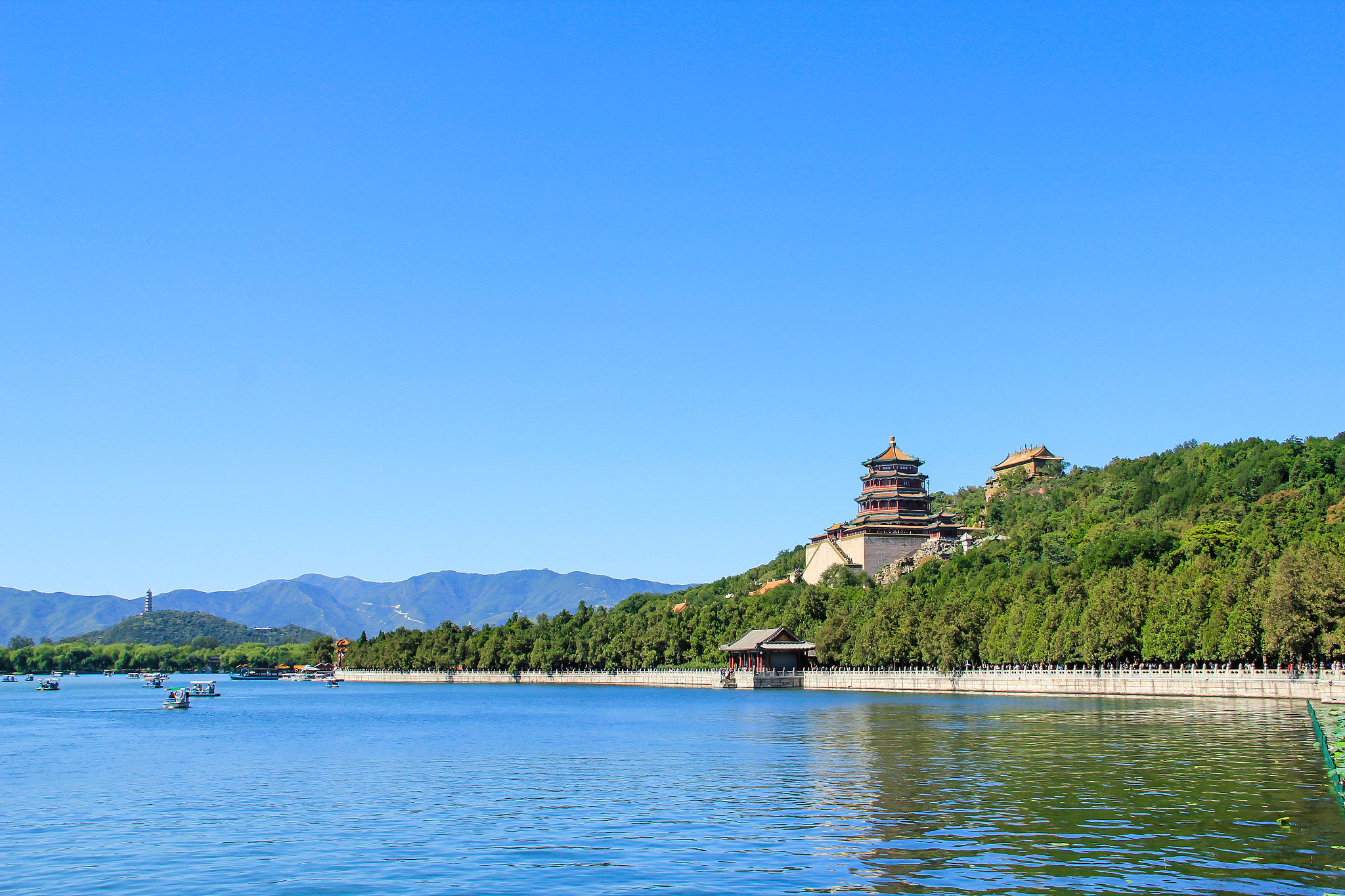 颐和园后湖后山：北京皇家园林的自然与人文瑰宝