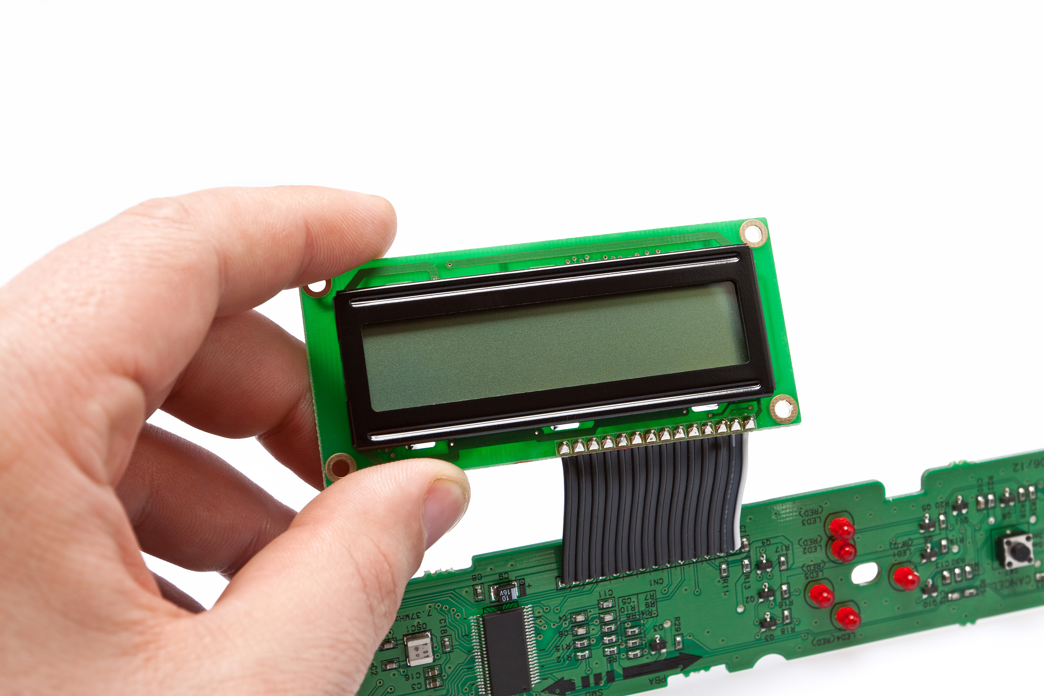 介绍一下LCD1602的V0：液晶偏压及其在V0口所加的可调电阻的作用