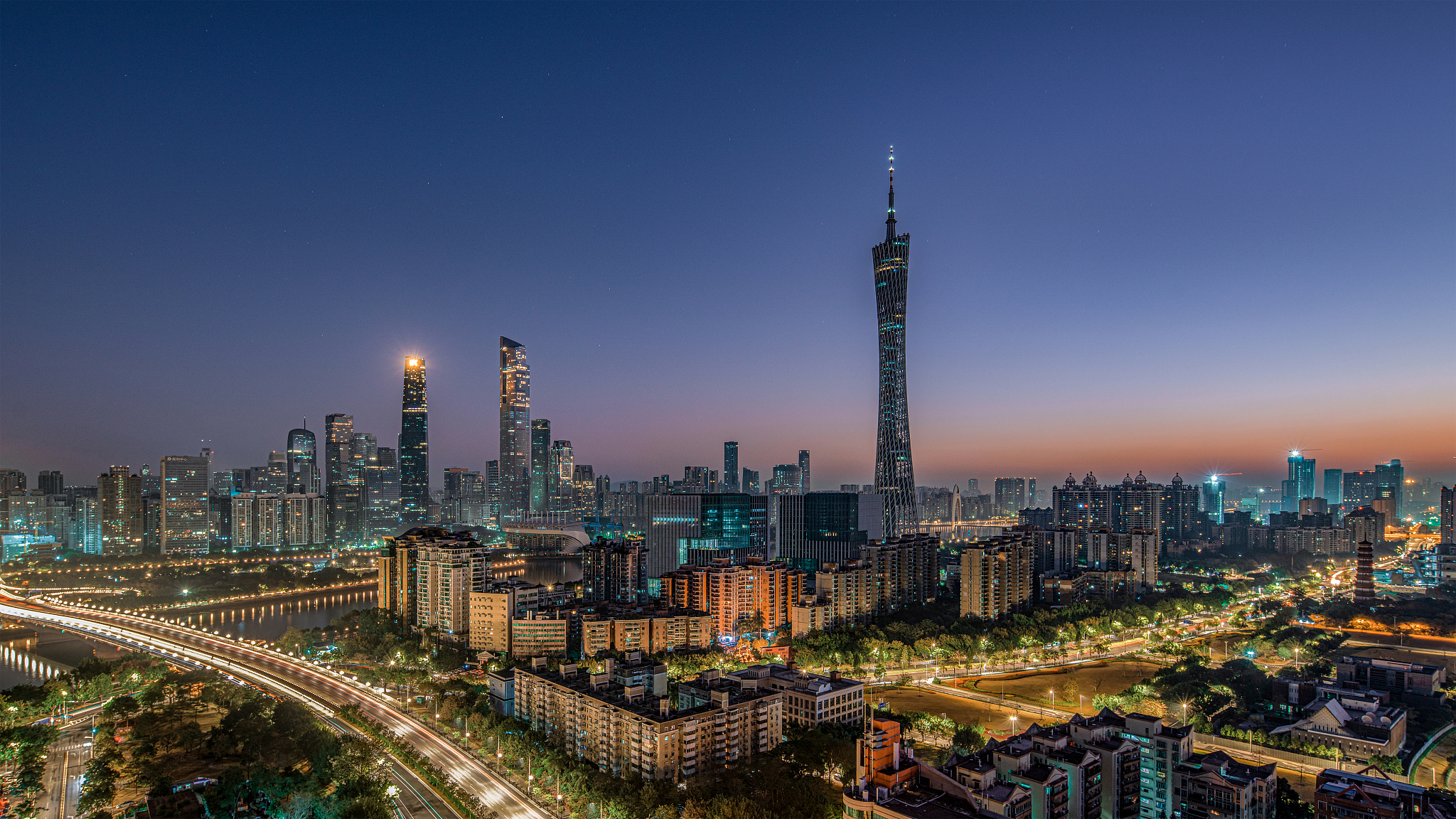 晨曦中的珠江新城
