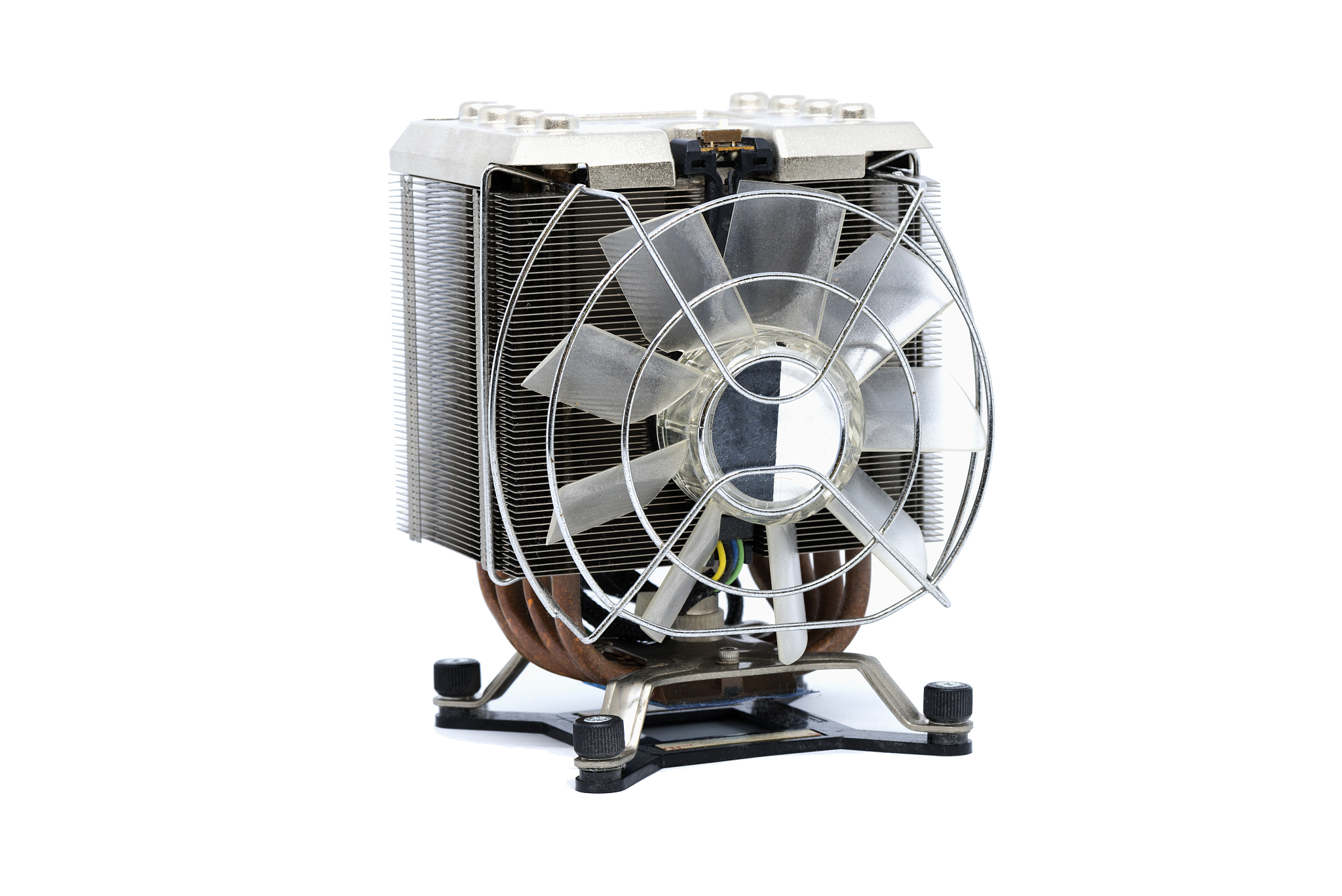 Efficient Cooling System for Tm,Ho:YAG Crystal and LD Arrays using Water Cooling
