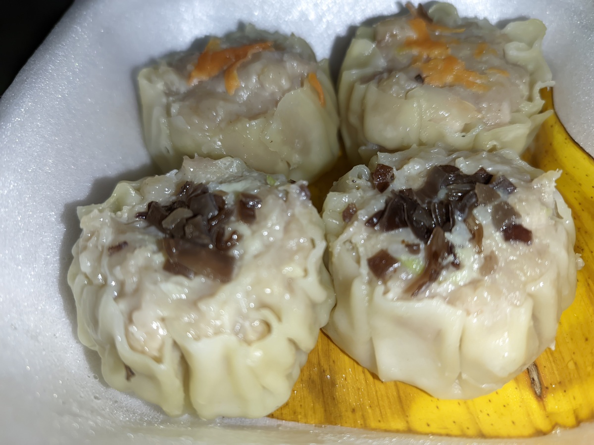 请告诉我上海的特色小吃
