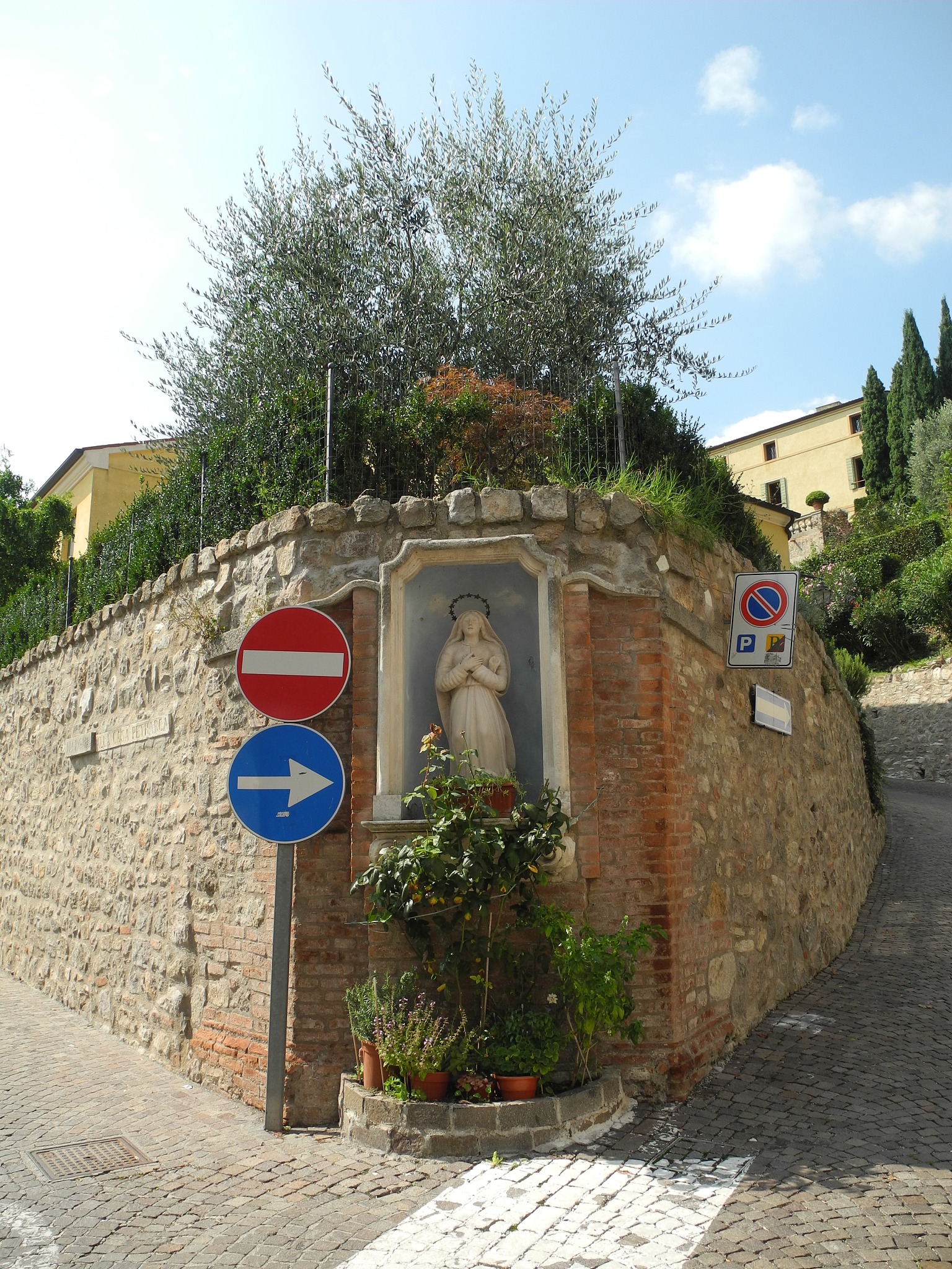 海口七景诗：火山、祖居、发射、论坛、海滩、育种、老街