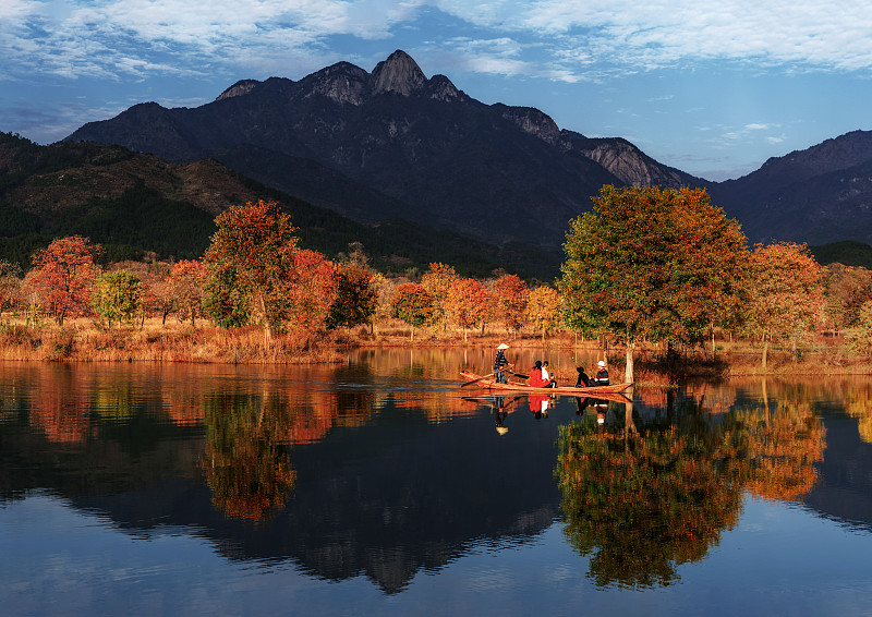 黄冈卫校2022年热门专业推荐：医学、教育、旅游、信息技术