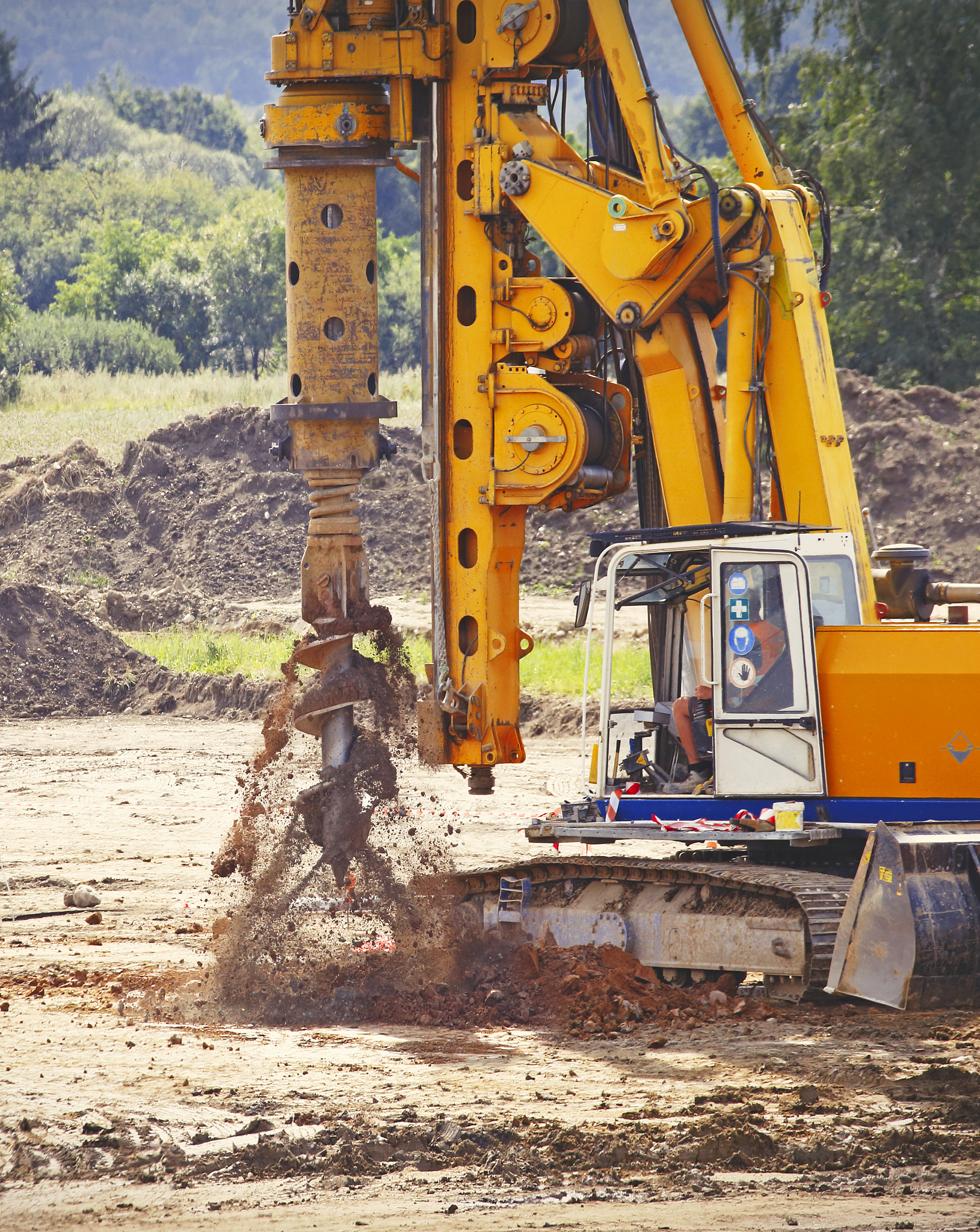 古河公司潜孔钻机发展历程