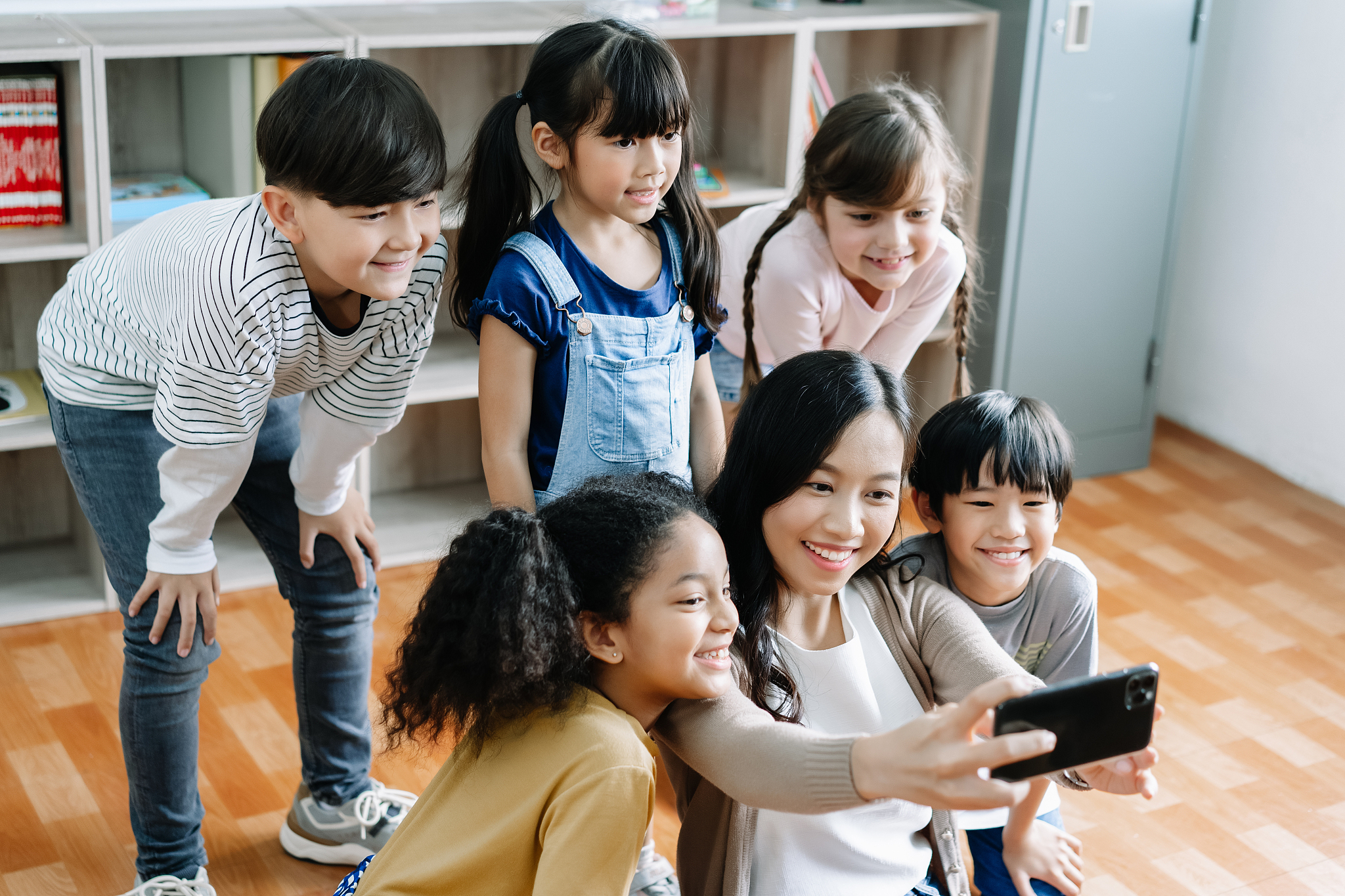 初中男生学幼师？优势、劣势及发展方向分析