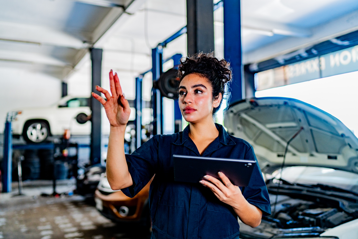 贵州省2022年开设汽车运用与维修专业招生，培养汽车行业人才