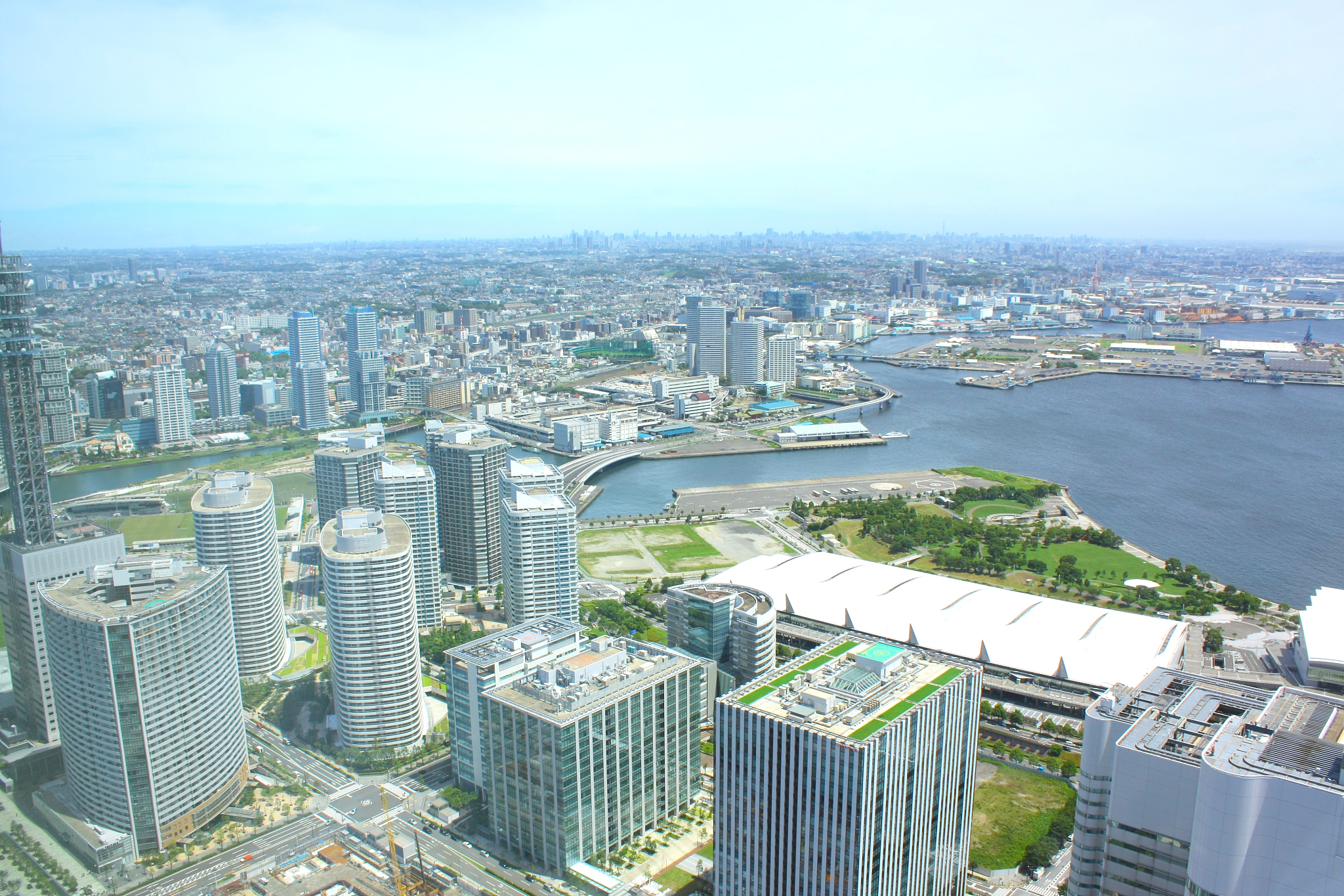 Challenges Faced by Large Cities: Overpopulation, Traffic, Pollution, and More