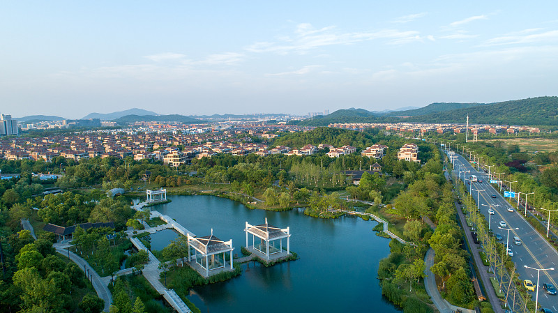 南京商业学校2022年招生简章