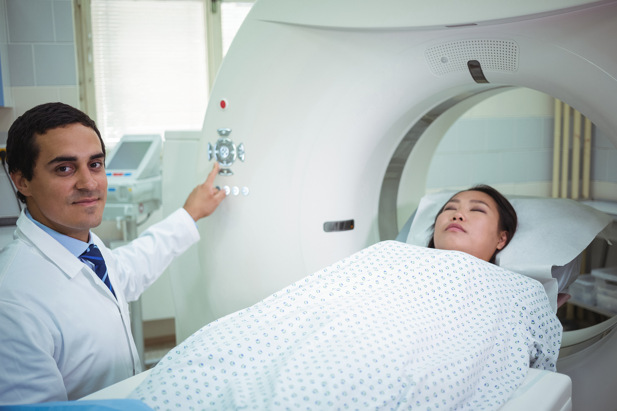 本科护理学就业方向及薪资水平：全面解析