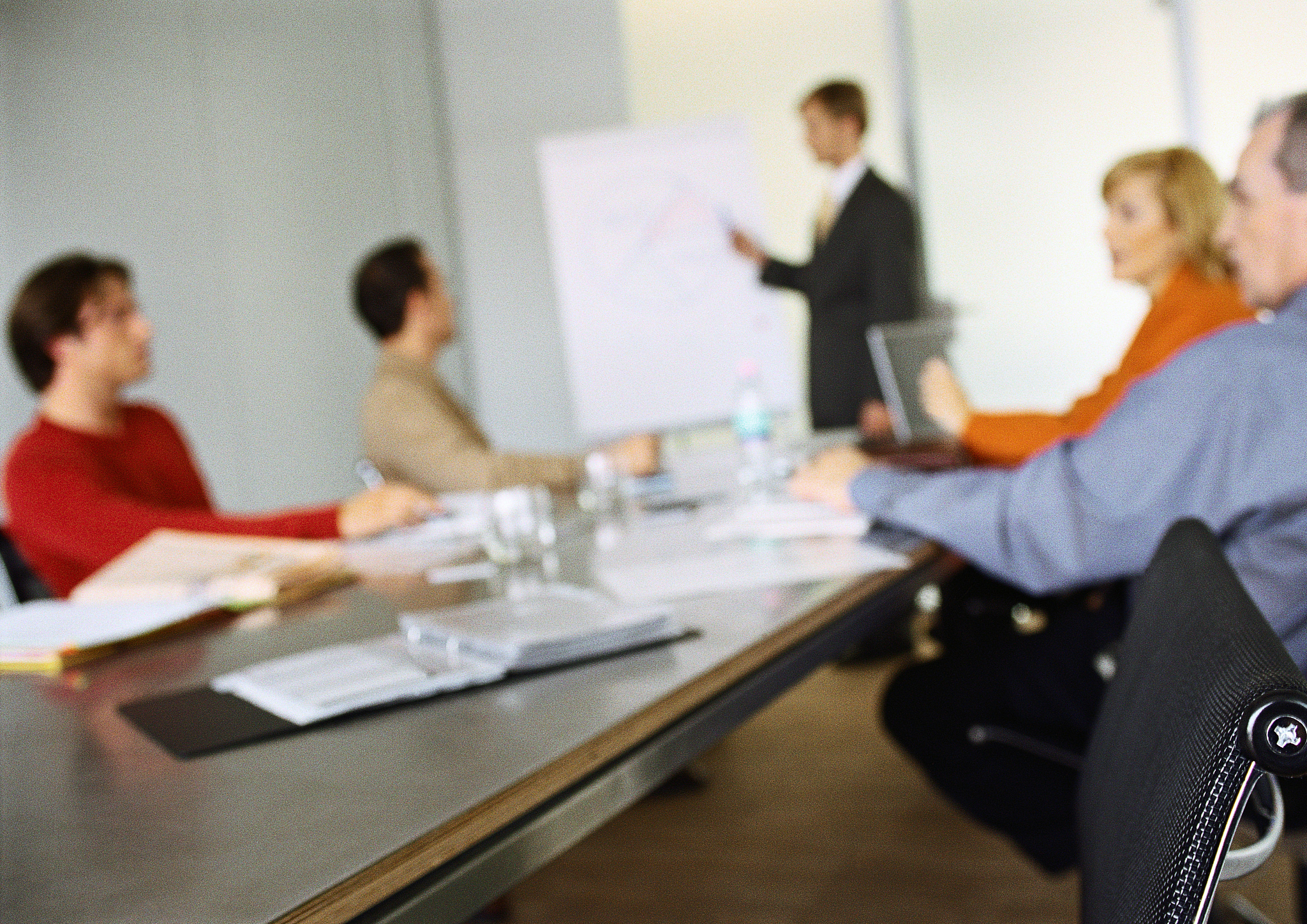 下班时间培训员工利弊分析：员工满意度与公司发展之间的平衡