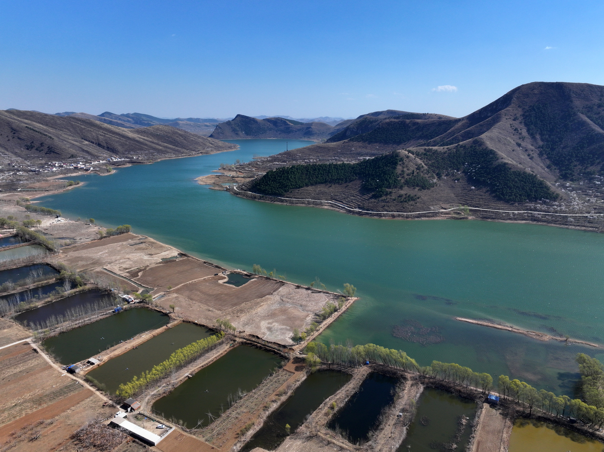 兰州市资源丰富：水资源、矿产、旅游、森林和动植物