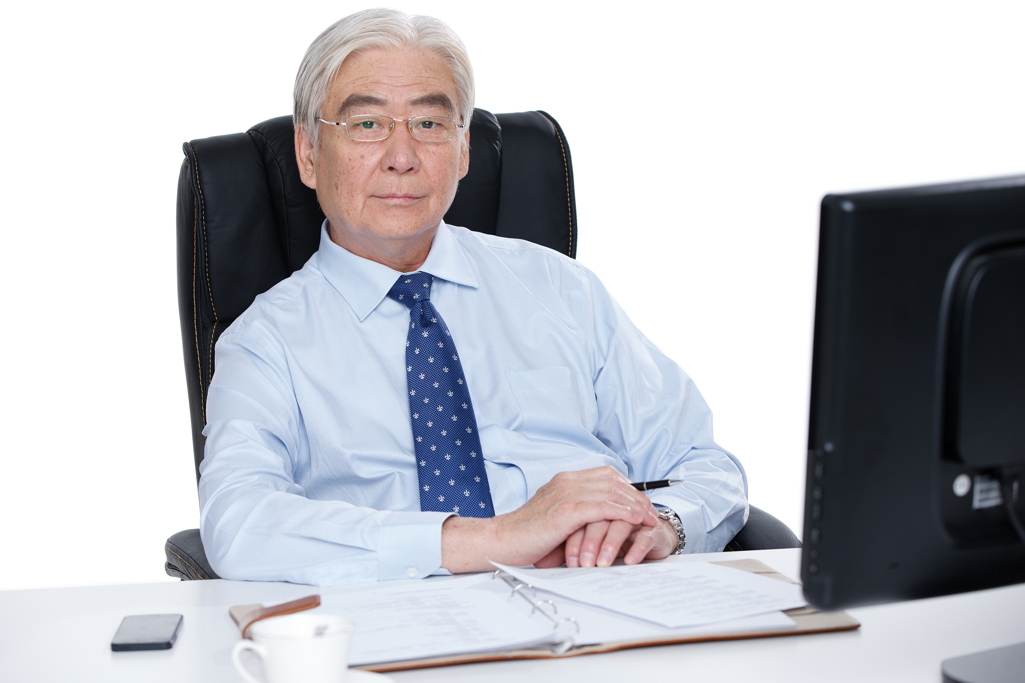 一个商务男人在办公室