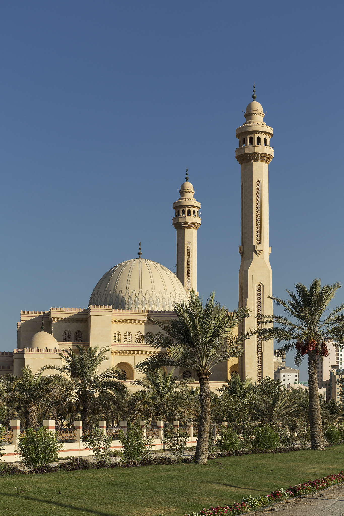 bahrain. manama. the al fateh grand mosque.
