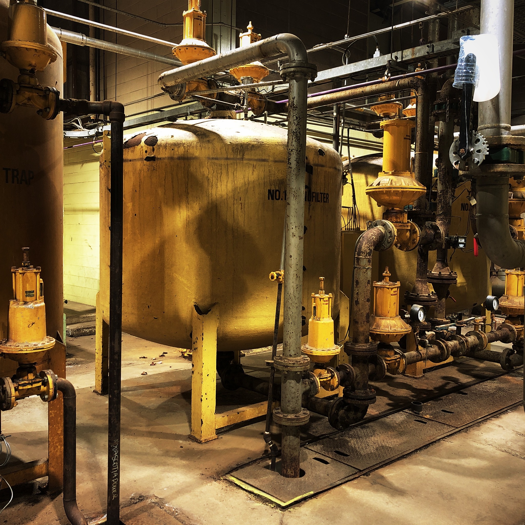 写一篇关于化工园区污水的组成特点详细具体一些。