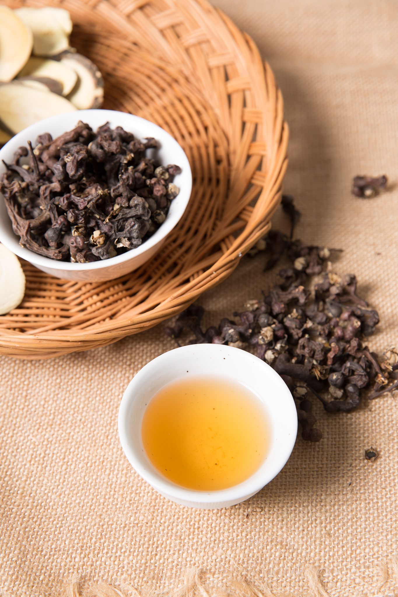 饥荒蜂蜜食谱大全：制作美食和药品的30种方法