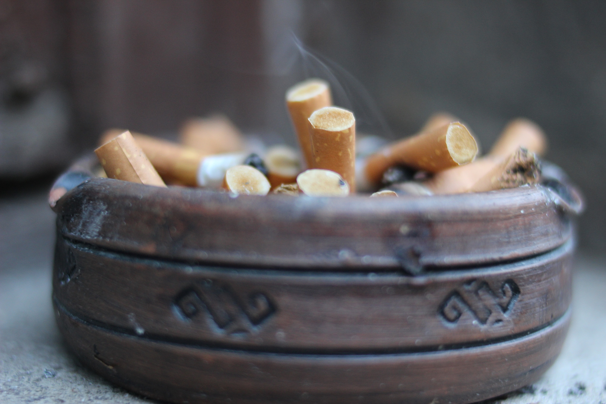 Purifier Ashtrays for Cigarettes Indoor Reviews: 2-in-1 Air Purifier & Freshening Ashtray