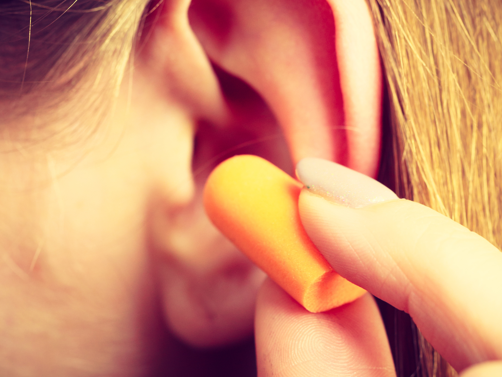 what companies dealing with allegedly defective military earplugs