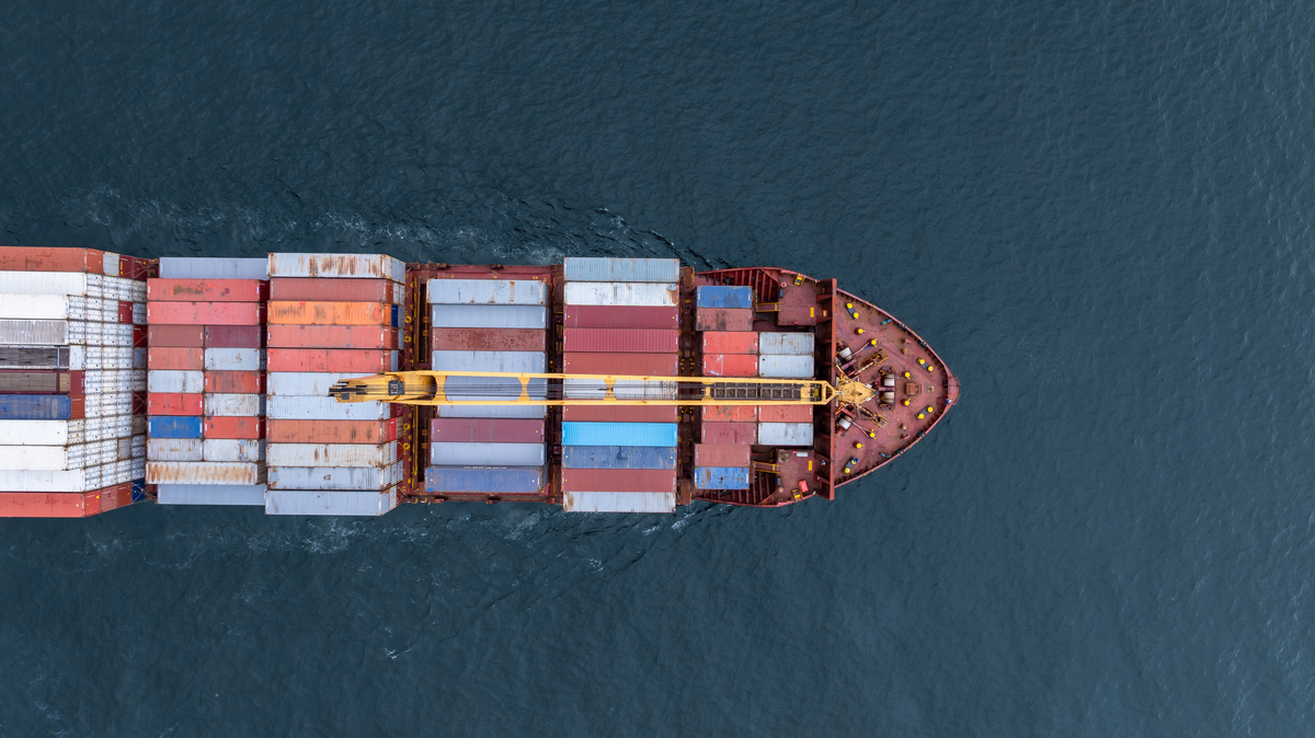 包起帆先生和集装箱