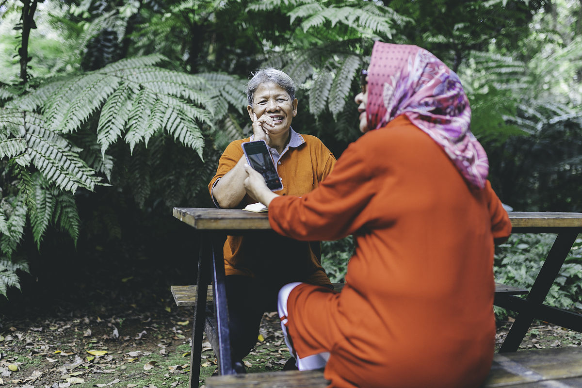 我的奶奶：一位善良而充满活力的老人