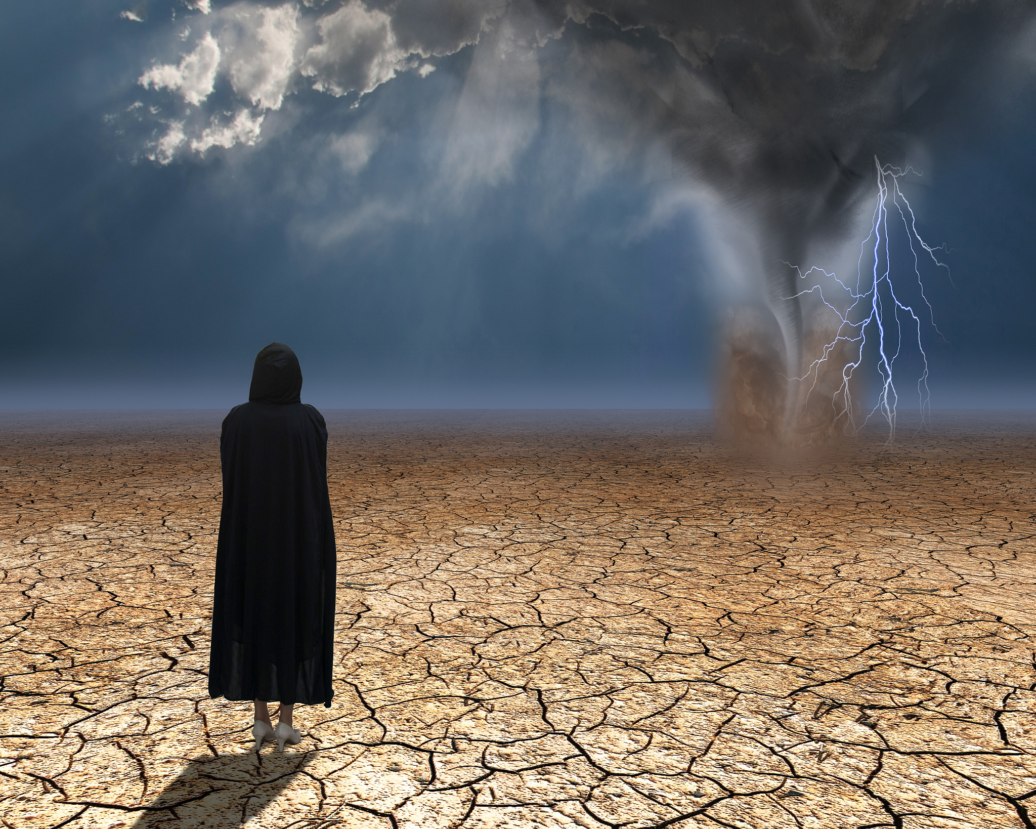 降水和沙尘暴属于什么因素？