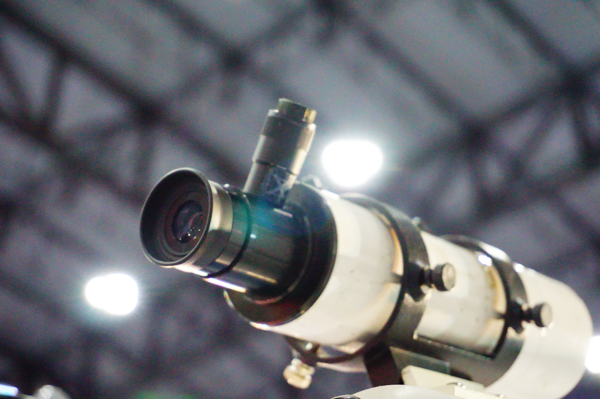 光学发展史：从古代折射测量到现代激光技术