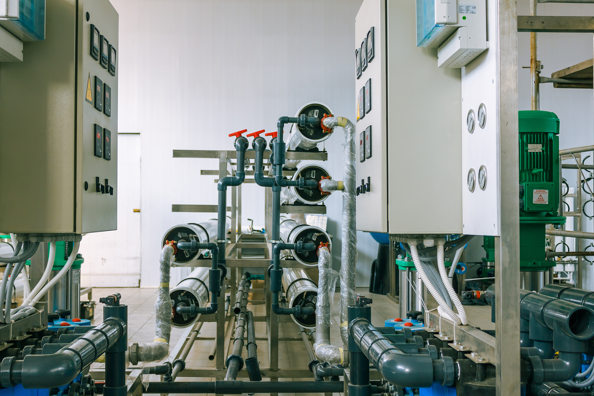 installation of industrial membrane devices