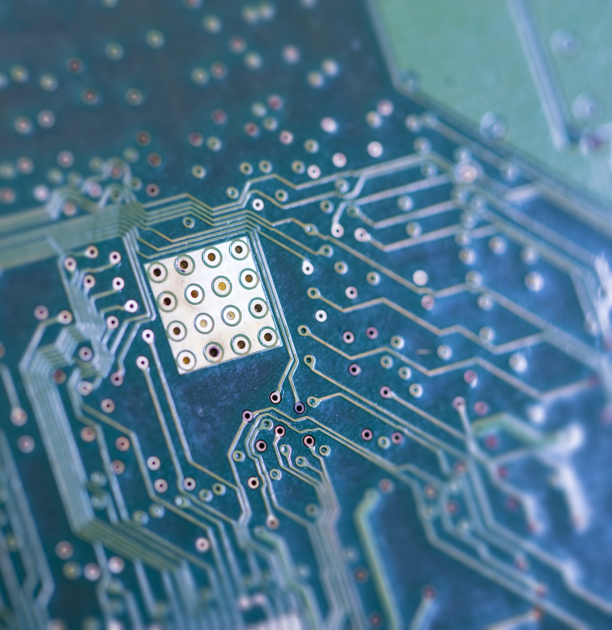 帮我的论文要求:1题目为集成电路防静电技术;2使用中文;3查重率不超过85。 帮我的论文要求:1题目为集成电路防静电技术;2使用中文;3查重率不超过85。