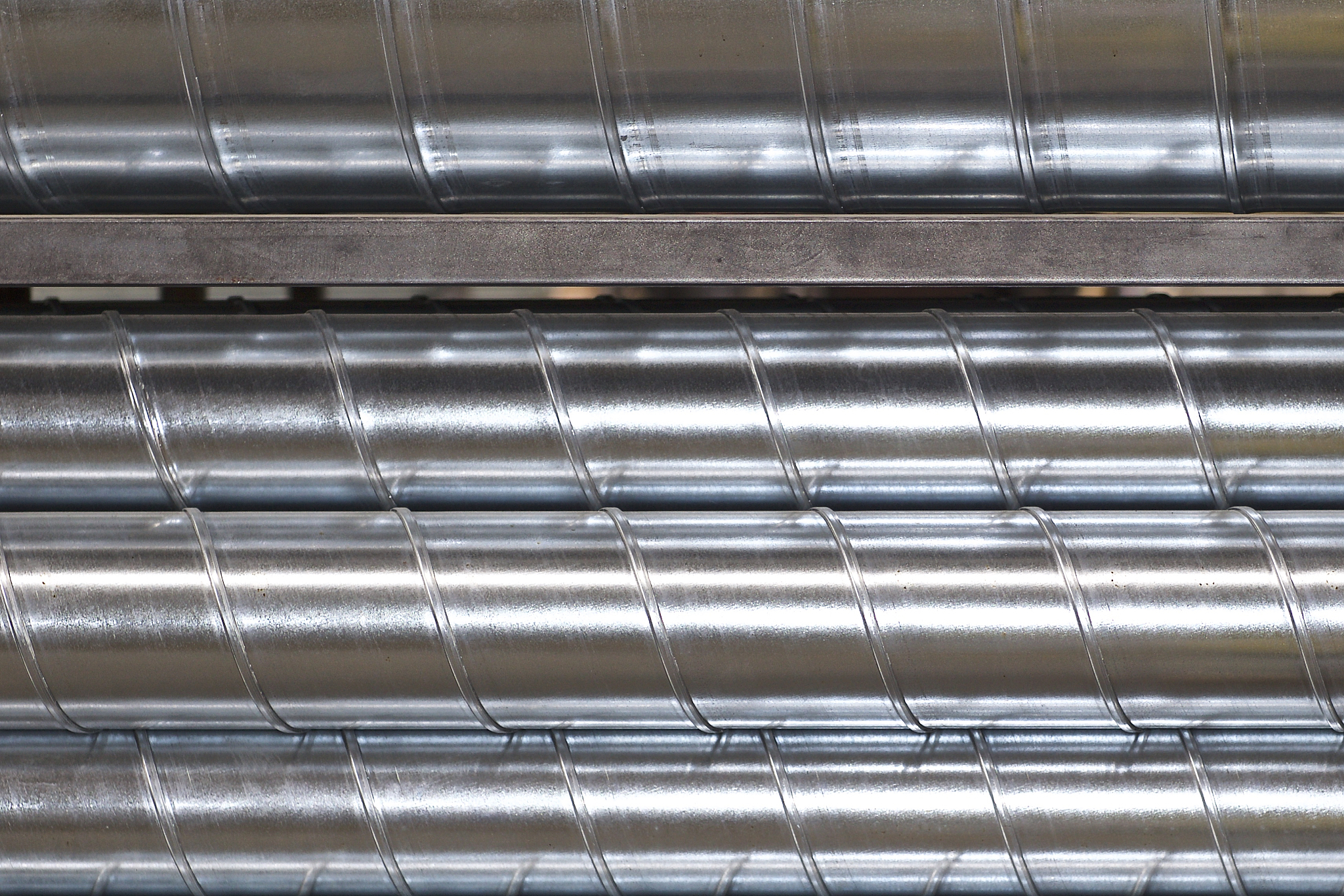 Prefabricated Steel Garage Kits: Essential Components for a Successful Build