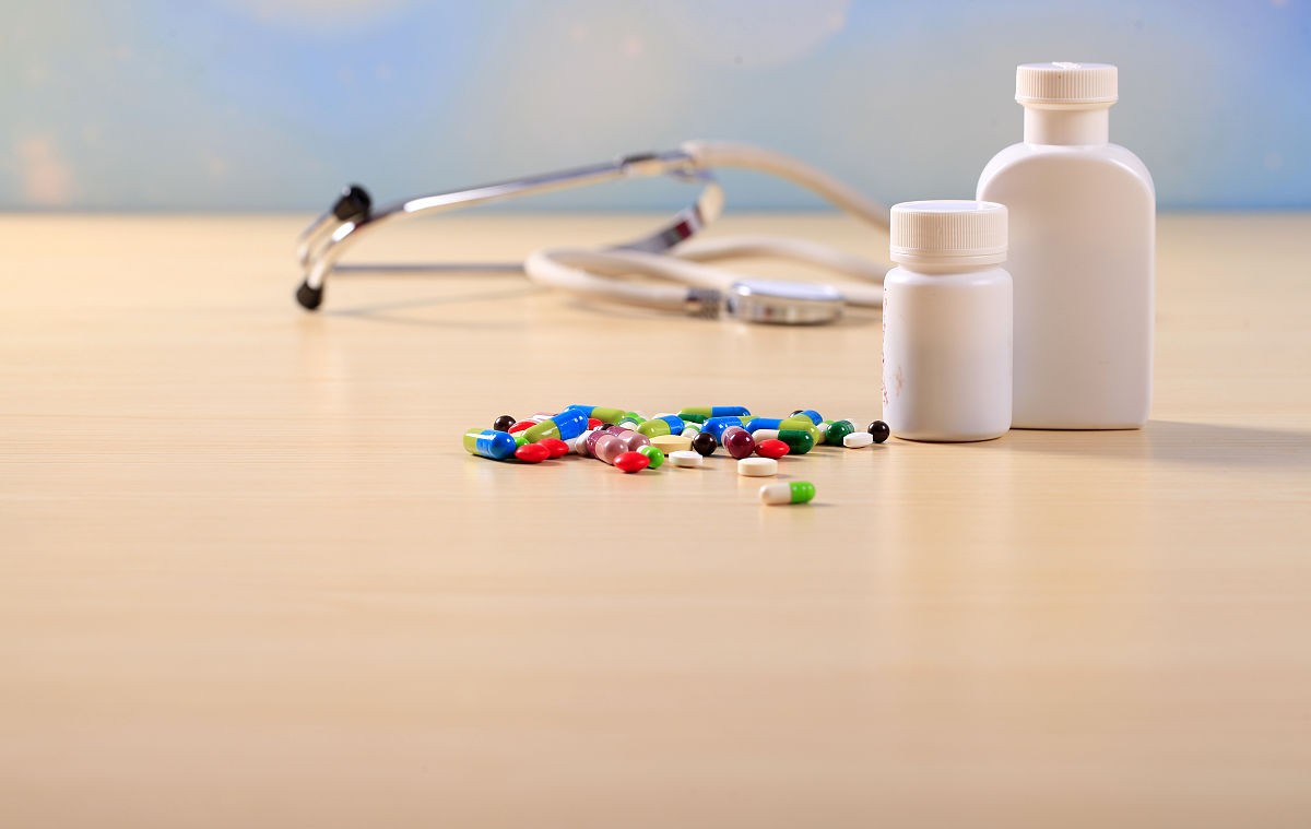 药吃到胃里怎么发挥作用药物在进入胃部后会被胃液分解和吸收。部分药物可以在胃部被吸收而另一些药物则需要进一步通过肠道吸收。药物吸收后进入血液循环系统通过血液输送到身体各个部位发挥其治疗作用。药物的吸收速度和效果受多种因素影响如药物种类、剂量、身体状态等。继续