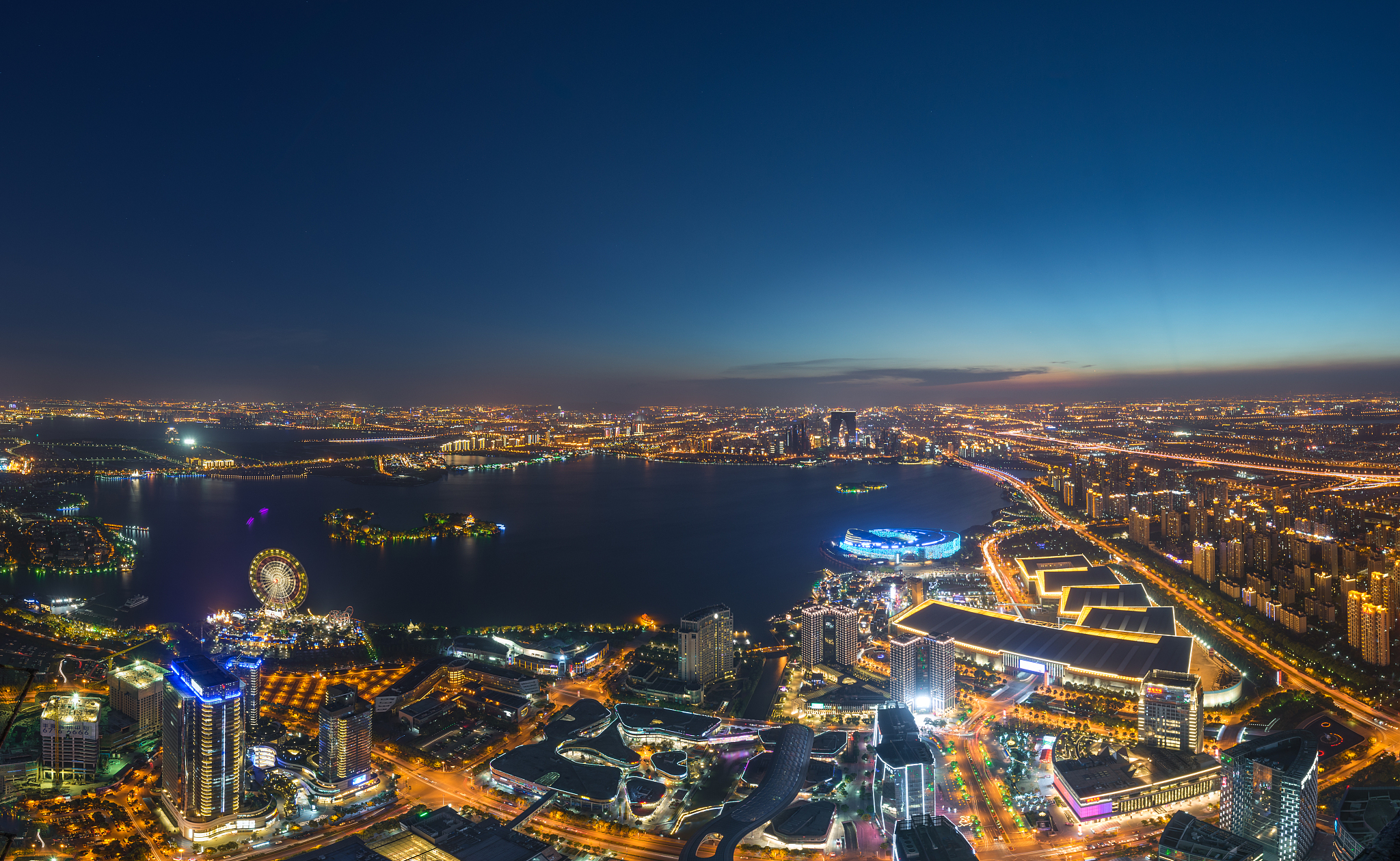苏州金鸡湖夜景