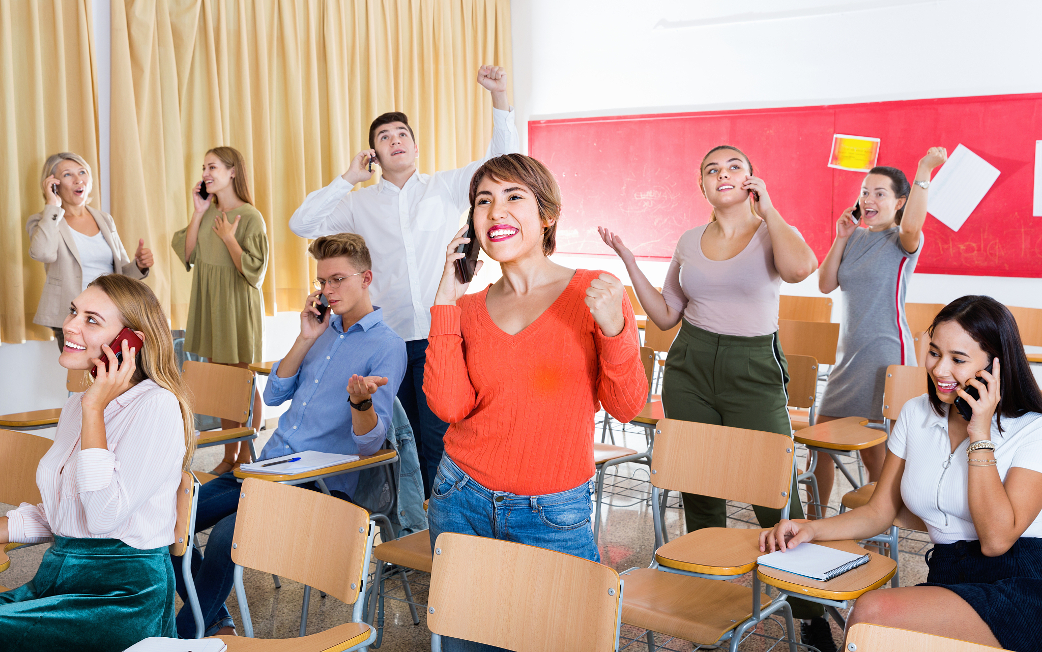 如何应对他人对老师的负面评价？