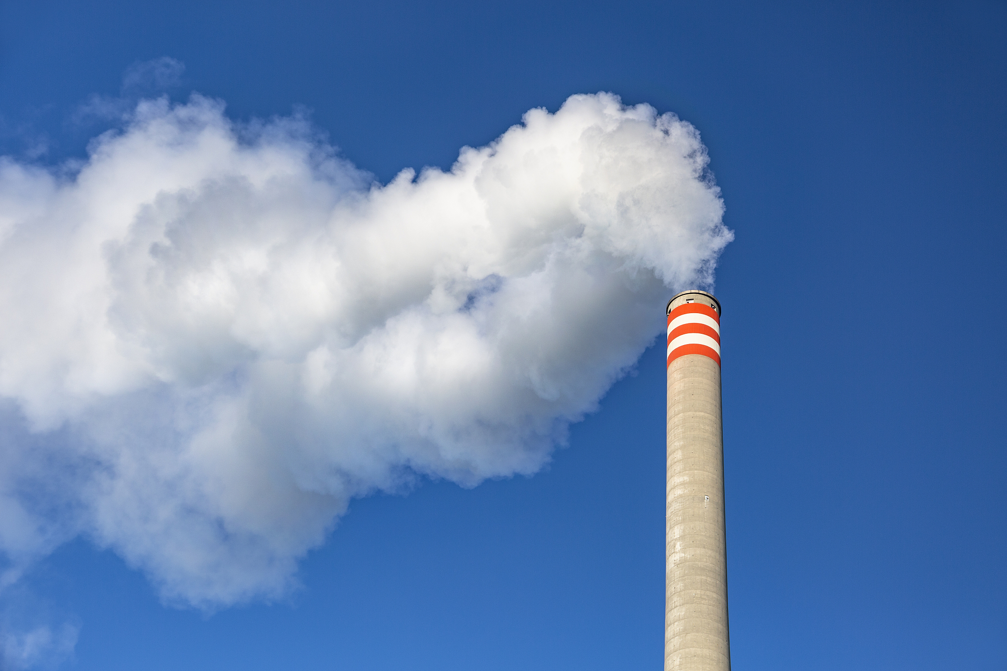 And for blue hydrogen which refers to hydrogen produced via methane reforming with subsequent carbon capture and storage the threshold for emissions is even lower Because methane itself is the primary